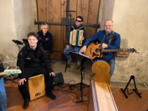 Spirit Night, Mundwerk